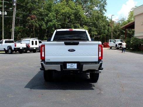 Used 2024 Ford F250 XLT image 11