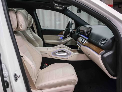 New 2026 Mercedes-Benz GLS 580 4MATIC image 22