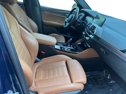 Used 2021 BMW X4 xDrive30i w/ M Sport Package AWD/4WD image 16