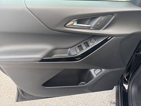 New 2026 Chevrolet Equinox LT w/ Convenience Package II image 10