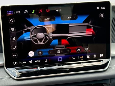 New 2026 Volkswagen Tiguan SE R-Line FWD image 17