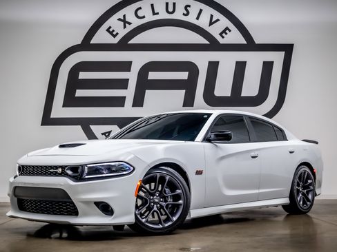Used 2023 Dodge Charger Scat Pack w/ Plus Group RWD image 1