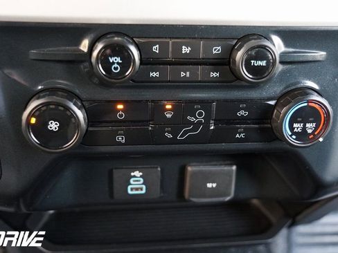 Used 2023 Ford F350 XLT image 28