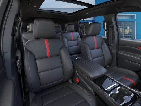 New 2026 Chevrolet Traverse RS AWD/4WD image 17