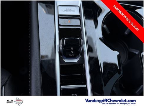 Used 2024 Volkswagen Atlas Cross Sport SEL Premium R-Line AWD/4WD image 18