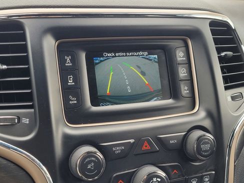 Used 2017 Jeep Grand Cherokee Laredo w/ Quick Order Package 2BE image 25