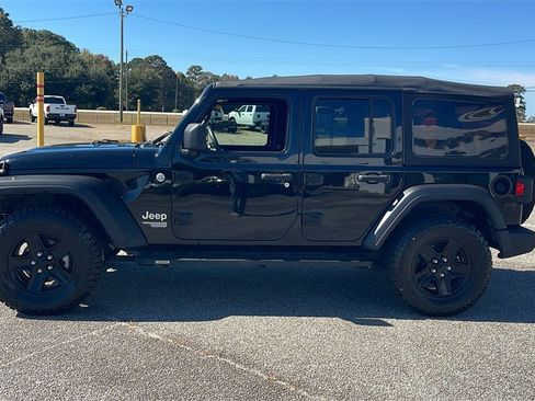 Used 2020 Jeep Wrangler Unlimited Sport image 5