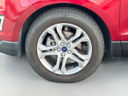 Used 2016 Ford Edge Titanium w/ Technology Package FWD image 32