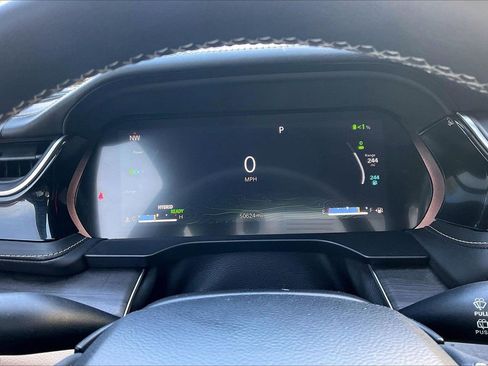 Used 2022 Jeep Grand Cherokee Limited 4xe image 11