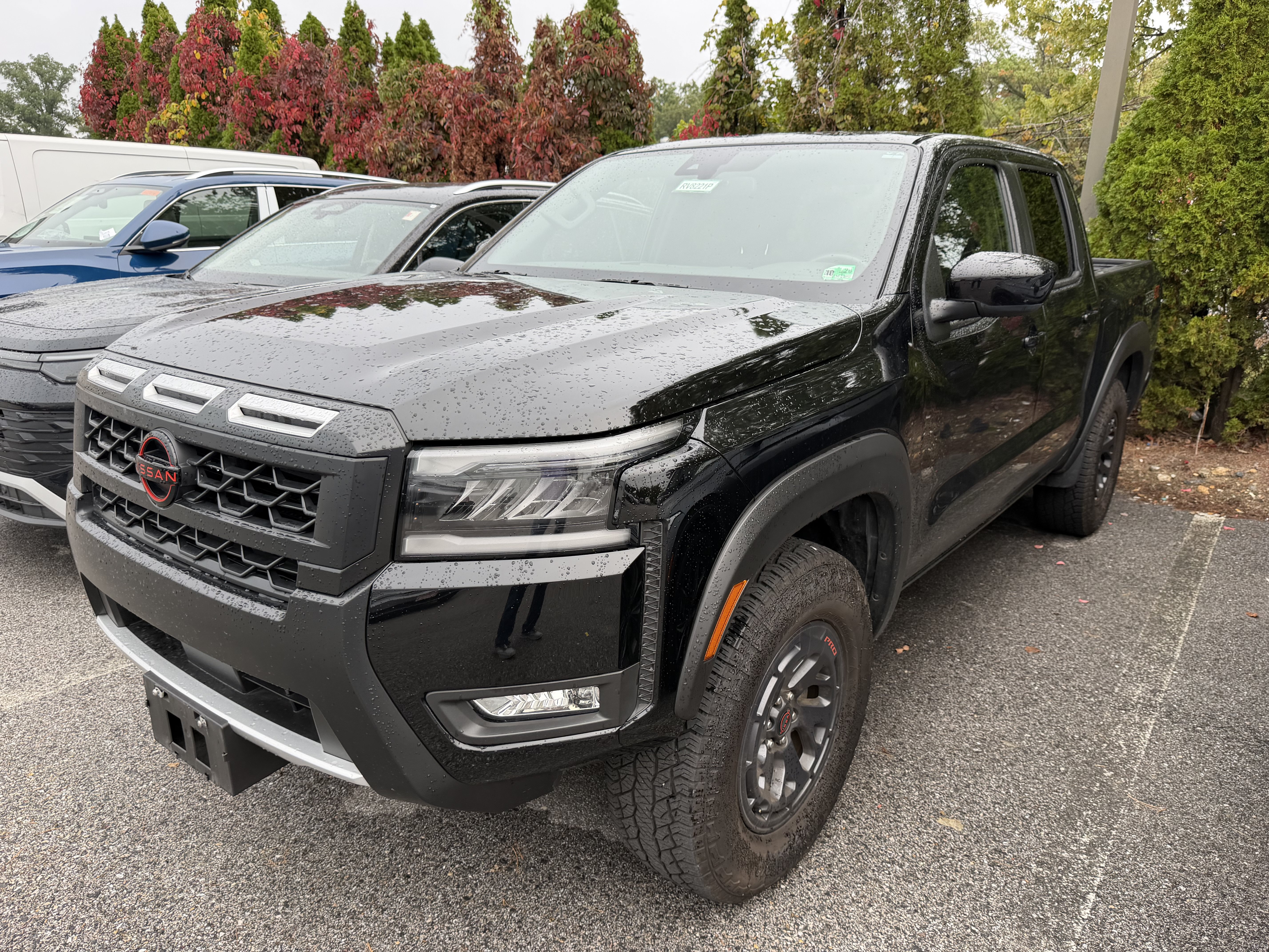 Used 2026 Nissan Frontier PRO-4X AWD/4WD image 8