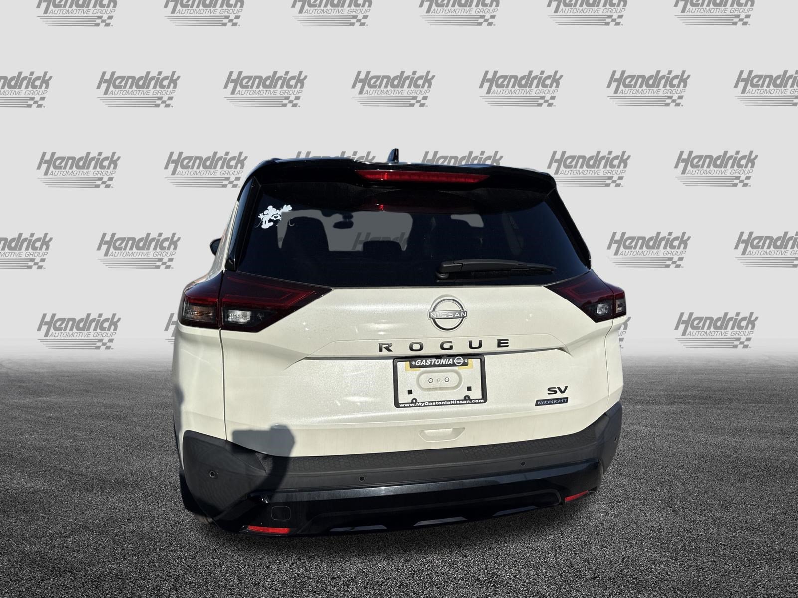 Used 2023 Nissan Rogue SV w/ SV Premium B Package FWD image 9