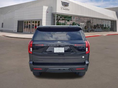 Used 2025 Ford Expedition Platinum w/ Stealth Appearance Package image 5