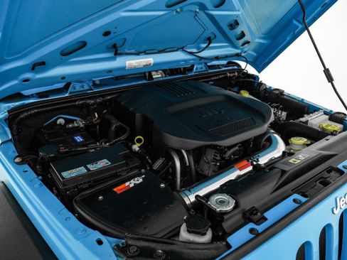 Used 2018 Jeep Wrangler Sport image 39