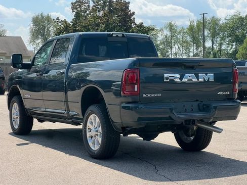 Used 2025 RAM 2500 Laramie AWD/4WD image 12