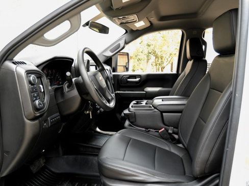Used 2021 Chevrolet Silverado 3500 W/T w/ WT Convenience Package AWD/4WD image 4