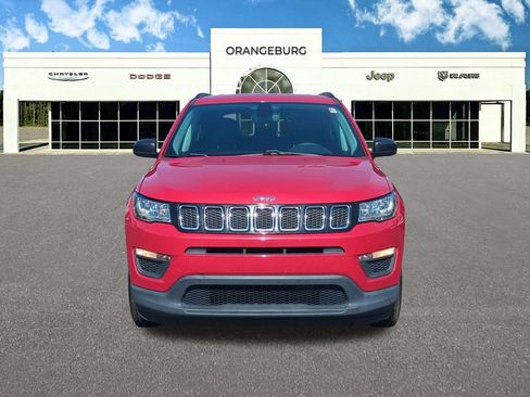 Used 2019 Jeep Compass Sport FWD image 2