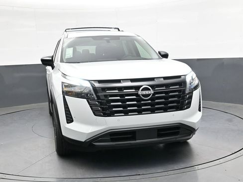 New 2026 Nissan Pathfinder SV FWD image 10