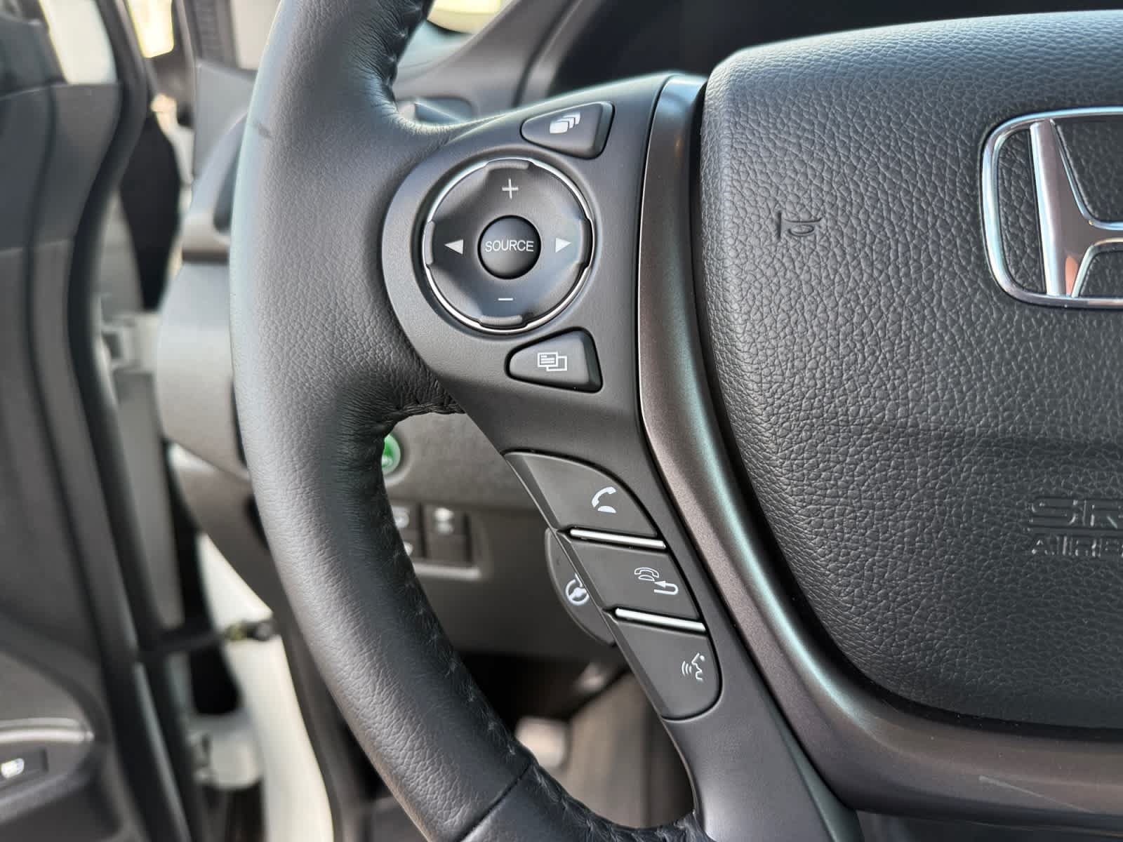 Used 2022 Honda Ridgeline RTL-E image 25