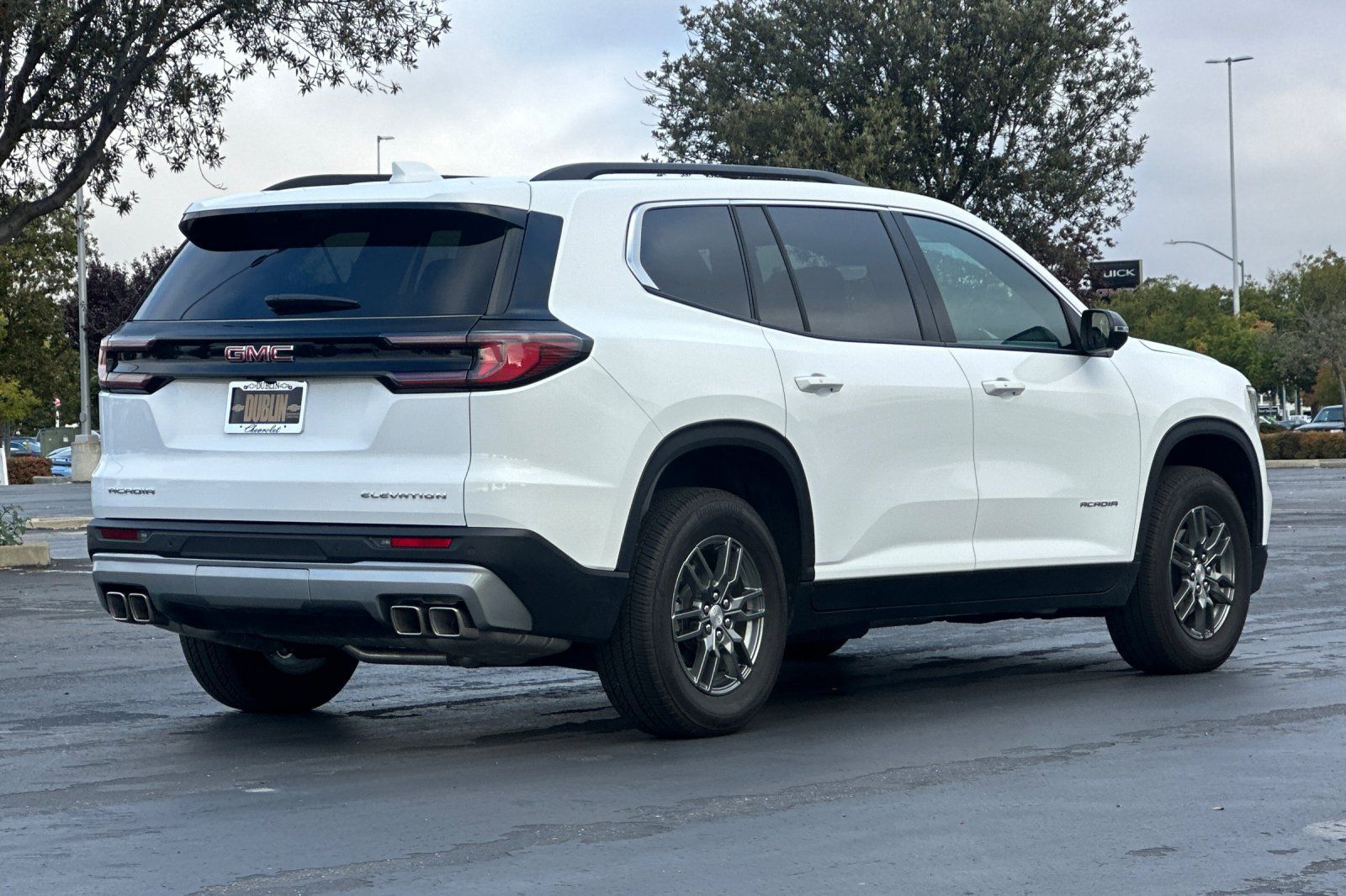Used 2026 GMC Acadia Elevation FWD image 4