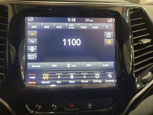 Used 2021 Jeep Cherokee Limited w/ Elite Package AWD/4WD image 25