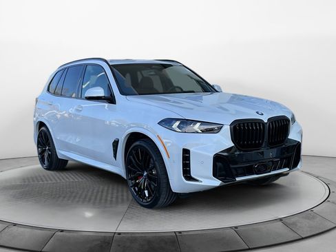 New 2026 BMW X5 xDrive40i w/ M Sport Package image 1