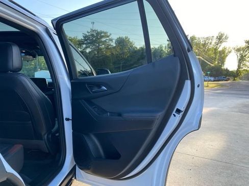 Used 2026 Chevrolet Equinox RS w/ LPO, Floor Liner Package FWD image 22