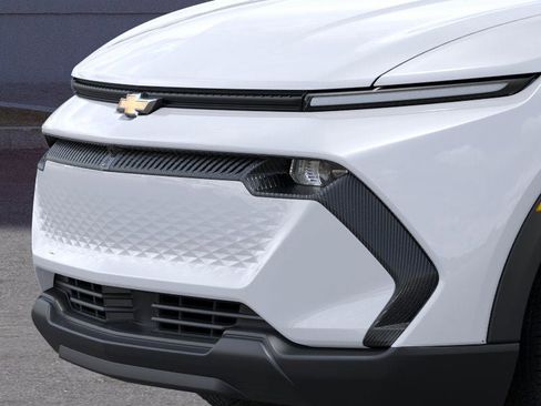 New 2026 Chevrolet Equinox EV LT image 13