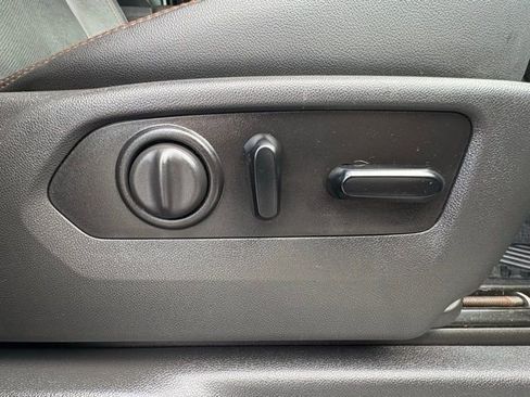 Used 2020 GMC Sierra 2500 AT4 w/ Gooseneck/5TH Wheel Package image 29