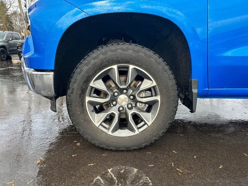 Used 2025 Chevrolet Silverado 1500 LT image 17