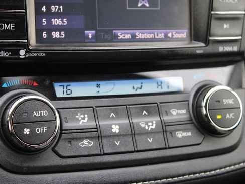 Used 2016 Toyota RAV4 XLE image 41