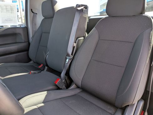 Used 2025 Chevrolet Silverado 1500 W/T image 21