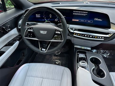 New 2026 Cadillac Lyriq Sport image 17