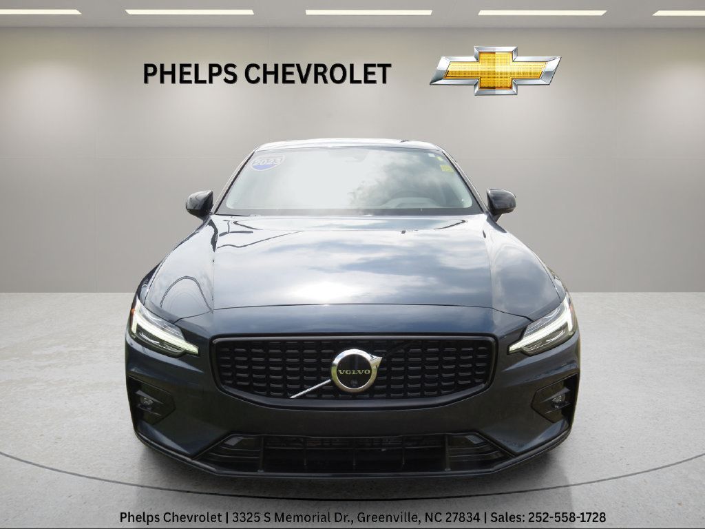 Used 2023 Volvo S60 B5 Plus FWD image 9