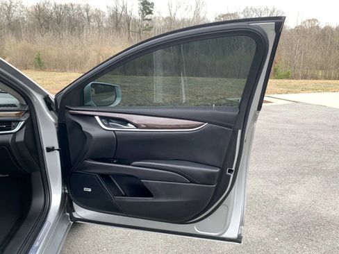 Used 2017 Cadillac XTS Luxury image 27