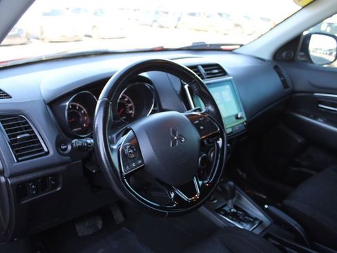 Used 2020 Mitsubishi Outlander Sport ES image 18