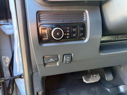 Used 2025 Ford F350 Platinum w/ Tremor Off-Road Package AWD/4WD image 14