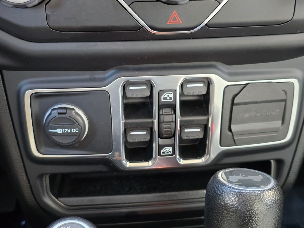 Used 2020 Jeep Wrangler Unlimited Sport AWD/4WD image 27