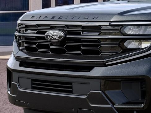 New 2027 Ford Expedition Platinum w/ Stealth Performance Package AWD/4WD image 18
