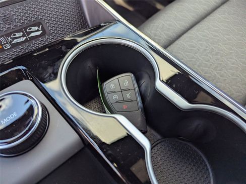 New 2026 Chevrolet Equinox LT w/ Convenience Package II image 10