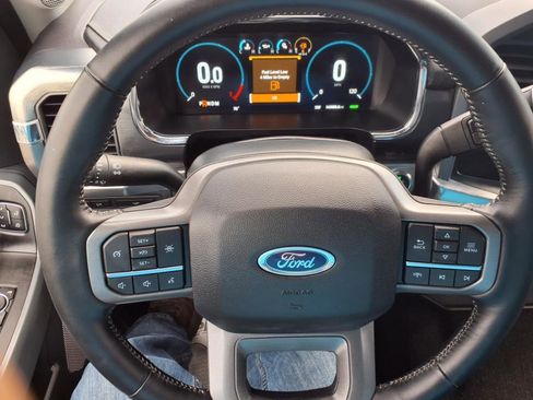 Used 2022 Ford F150 Lariat w/ Equipment Group 501A Mid image 22