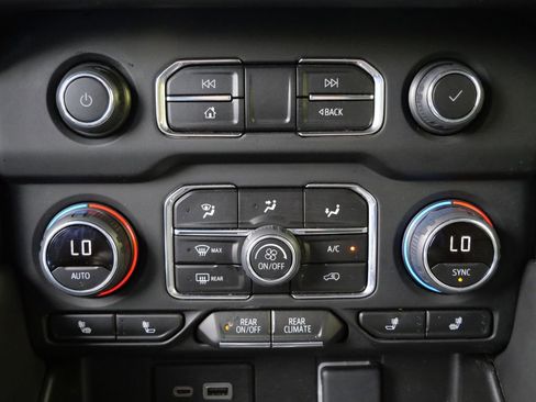 Used 2023 Chevrolet Tahoe LT AWD/4WD image 24