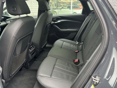 Used 2025 Audi A6 e-tron Premium Plus w/ Premium Plus image 14