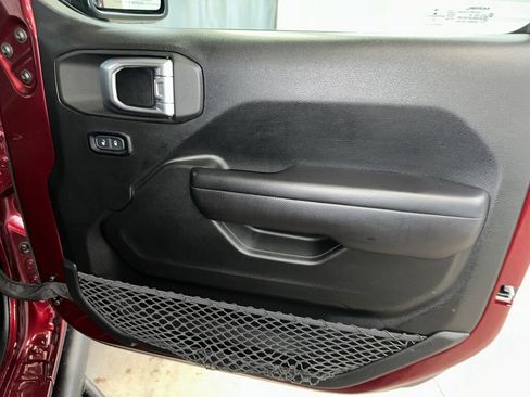 Used 2021 Jeep Wrangler Unlimited Sport image 24