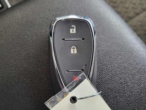 Used 2023 Chevrolet Equinox LS w/ LS Convenience Package image 28