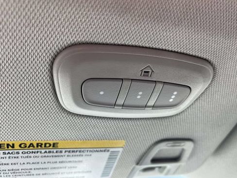 Used 2022 Jeep Grand Cherokee L Limited w/ Black Appearance Package RWD image 18