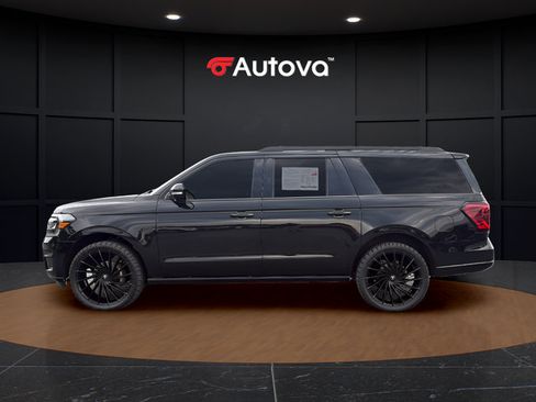Used 2023 Ford Expedition Max Limited AWD/4WD image 2
