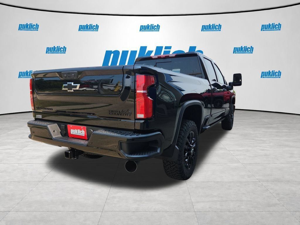 New 2026 Chevrolet Silverado 2500 High Country w/ High Country Premium Package AWD/4WD image 7