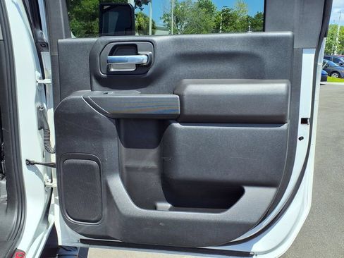 Used 2023 Chevrolet Silverado 2500 Custom AWD/4WD image 15
