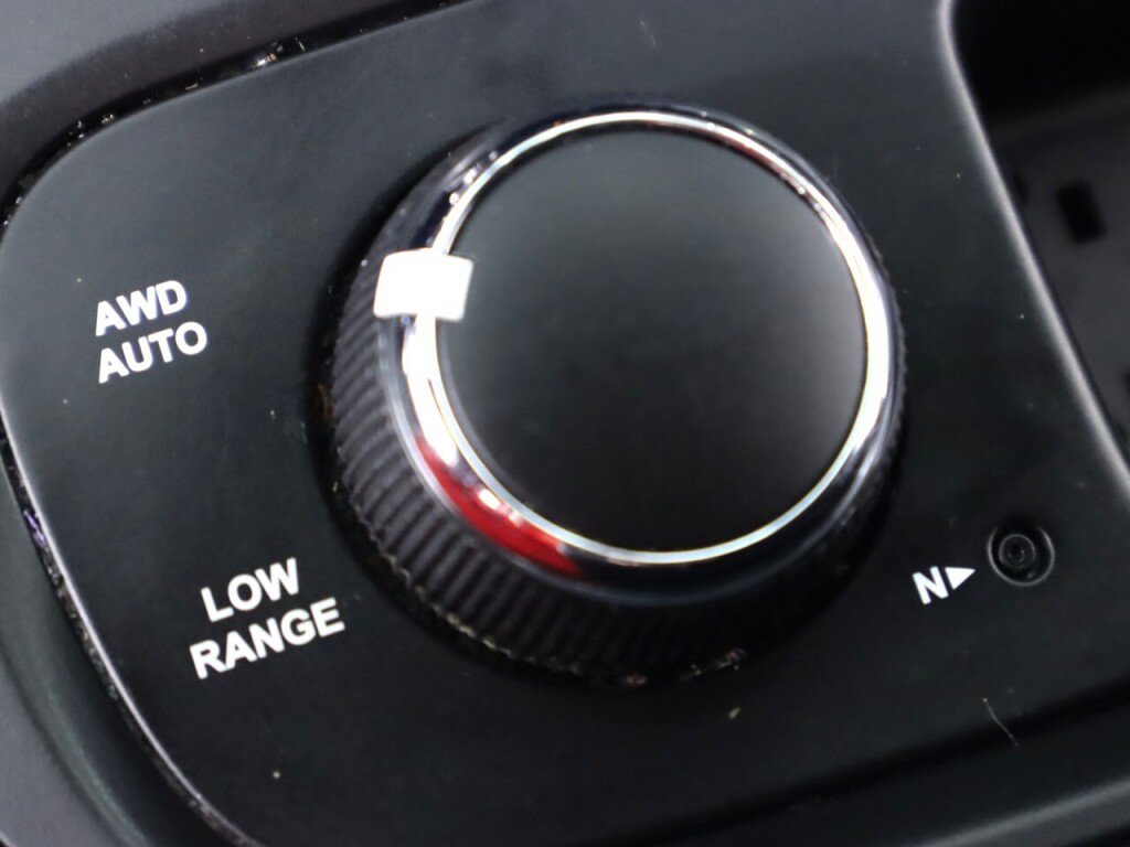 Used 2019 Dodge Durango R/T w/ Technology Group AWD/4WD image 31