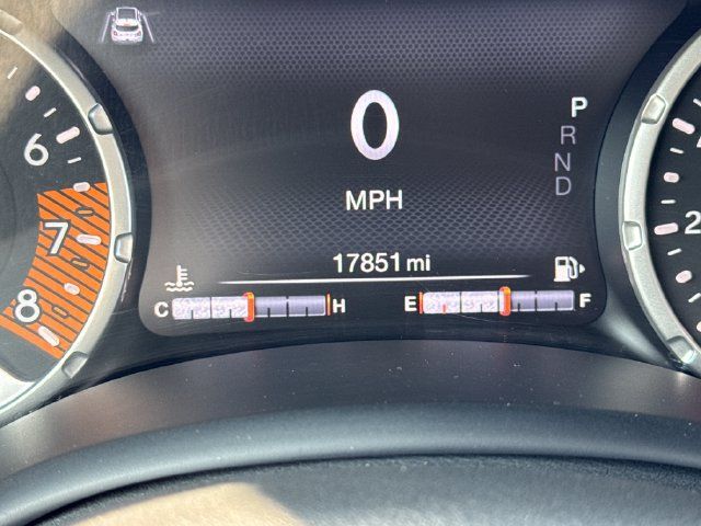 Used 2023 Jeep Renegade Limited w/ Sun/Sound Group AWD/4WD image 16
